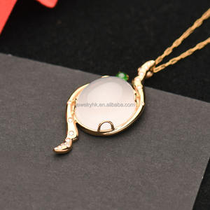 Colgante de Jadeíta Qingyabailu Feicui, Elegancia Helada, Brillante, Joyería de Oro Blanco de 18k, Forma de Calabaza, Engaste de Garra, Estilo Clásico - Product Image 5