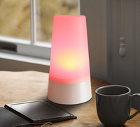 Lampe de table d'ambiance LED RVB colorée avec 4 changements de couleur, alimentée par batterie, lampe de table LED tendance, lampe de nuit colorée