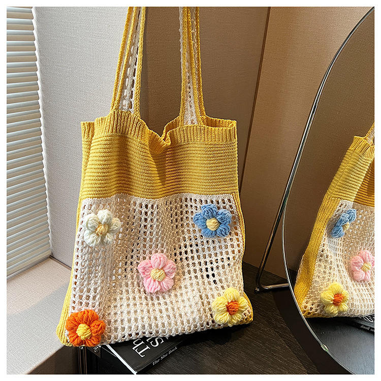 สีเหลือง