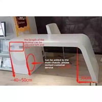 Yaratıcı Ofis Masası Şık Güzellik Danışma Masası Medikal-estetik Danışma Masası Avrupa-Amerikan Minimalist Modern Beyaz