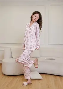 Fabrik 2 Stück Satin Custom Ice Silk Print Nachtwäsche Langarm Pyjama en Satin Frauen Pyjama Sets