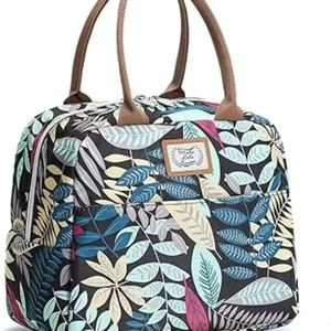 Free sample <b>Lunch</b> <b>bag</b> with a custom logo, waterproof, insulated, and reusable, ideal for a picnic or picnic from China supplier - Product Image 1