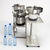 Machine de remplissage et de bouchage automatique de poches souples de bureau pour jus et eau