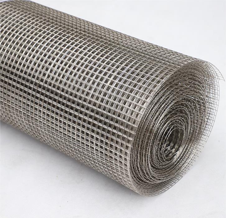 Factory direct low-carbon iron galvanized wire welding mesh coil construction net durable construction net