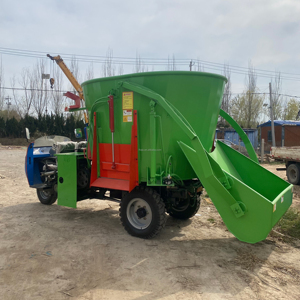 Miscelatore TMR Trainato per Trattore, Facile da Spostare, Ampia Applicazione, Miscela Perfettamente Insilato, Fieno, Grano e Concentrati - Product Image 4