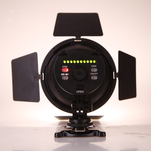 Lampe vidéo <span class=keywords><strong>LED</strong></span> portable <span class=keywords><strong>YONGNUO</strong></span> YN216 3200K-5500K 13W 55° pour appareils photo reflex numériques et éclairage photographique - Product Image 2