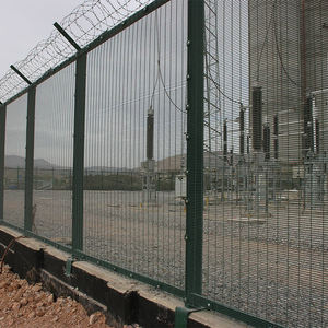 Vente en gros de treillis métallique <span class=keywords><strong>professionnel</strong></span> 3D Clôture en polyester galvanisé de vinyle treillis <span class=keywords><strong>rigide</strong></span> soudé courbé treillis métallique <span class=keywords><strong>rigide</strong></span> soudé courbé - Product Image 2