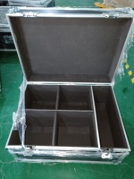 Flightcase en aluminium MOKA pour équipement d'éclairage de scène professionnel sur mesure