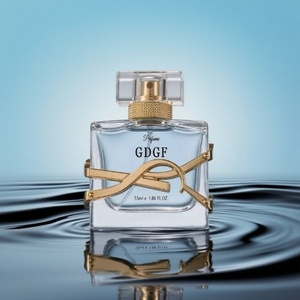 Perfume Árabe para Mujer de Dubái, Original, de Larga Duración, al por Mayor, Aroma Amaderado, Frutal, Floral y Especiado - Product Image 1