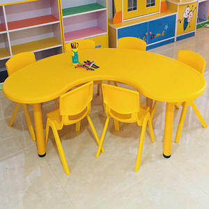 ชุดโต๊ะเก้าอี้พลาสติกสำหรับเด็กอนุบาลรูปทรงพระจันทร์ เฟอร์นิเจอร์โรงเรียนมอนเตสซอรี่ ศูนย์รับเลี้ยงเด็ก <span class=keywords><strong>โต๊ะ</strong></span>เด็ก ชุดเก้าอี้พลาสติก สำหรับห้องเรียน ศูนย์การเรียนรู้สำหรับเด็กก่อนวัยเรียน - Product Image 3