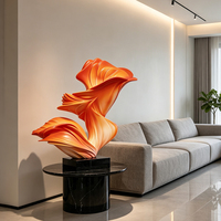 Sculpture en ruban torsadé en fibre de verre dégradé orange, base en marbre sculpté, pour décoration artistique de sol de hall d'hôtel Jingyue
