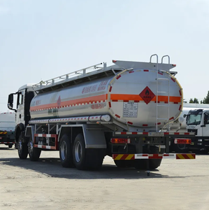 Sinotruk Nieuwe Howo 22000 Liter 8X4 6000 Gallon Diesel Olie Transporter Capaciteit Brandstoftank Tanker Vrachtwagen 12 Wielen Met Pistool - Product Image 3