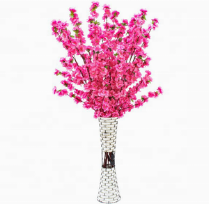 Branches de fleurs de cerisier artificielles en soie rose Sakura du Japon LUYI pour la décoration murale de fond de mariage - Product Image 6