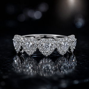 <span class=keywords><strong>Bague</strong></span> romantique en <span class=keywords><strong>or</strong></span> <span class=keywords><strong>blanc</strong></span> avec cœur en diamant naturel 1,38 carat, <span class=keywords><strong>bague</strong></span> cœur en diamant naturel en grappe, <span class=keywords><strong>bague</strong></span> de <span class=keywords><strong>fiançailles</strong></span> en <span class=keywords><strong>or</strong></span> <span class=keywords><strong>blanc</strong></span> 18 carats - Product Image 1