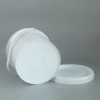 Seau de peinture rond en plastique blanc de 15L, conception cylindrique de 4 gallons avec poignée et couvercle, de qualité alimentaire et recyclable