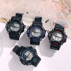 Montre de sport numérique étanche NYY pour hommes - Montre-bracelet résistante à l'eau 30M avec affichage LED, alarme et chronomètre pour l'extérieur - Product Image 2