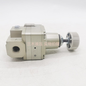 Válvula Reductora de Presión AirTAC GPR200/300/400-06/08/10/15-L/M/H 1/4 Pulgadas para Gas de Uso General - Product Image 2