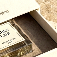 Boîte à parfum rigide de luxe blanche personnalisée avec insert ajusté pour présentation