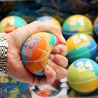 Cadeaux promotionnels, balle rebondissante en caoutchouc, mini ballon de basket coloré, petit jouet anti-stress, balle à haute élasticité