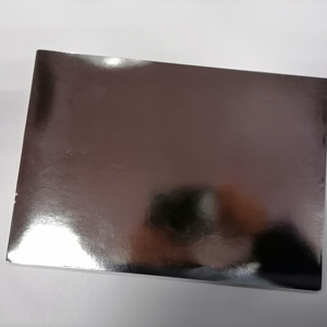 Papel Metálico Imprimible de Alta Calidad, Resistente al Agua, con Revestimiento de una Cara, para Etiquetas de Bebidas y Vino - Product Image 1