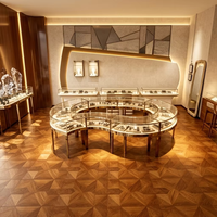 Meubles de présentation de bijoux de luxe OEM ODM, comptoir de présentation de bijoux en verre incurvé, vitrine murale pour boutique de vente de bijoux