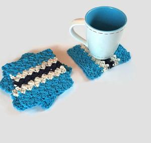 Posavasos de Algodón Tejido a Crochet con Rayas Azules de Moda - Product Image 1