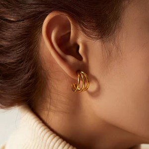 YE313 Low Price Fashion Trendy Girl <strong>Stainless</strong> <strong>Steel</strong> 18K Gold Plated C Shaped Design Women's Hoop Earrings <strong>Jewelry</strong> for Women Gift - Product Image 4