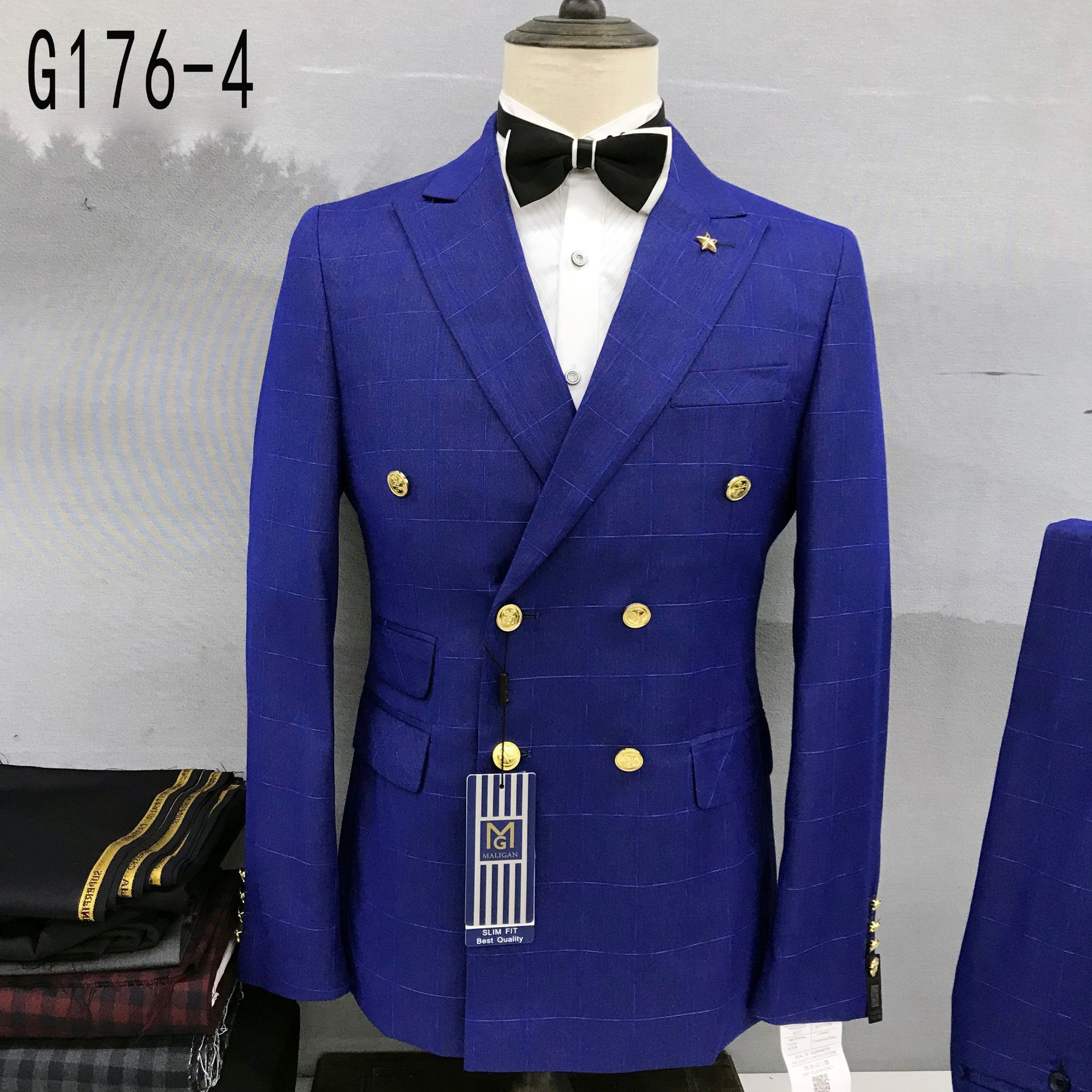 4 top blu + pantaloni