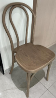 Chaises de salle à manger en bois massif Oka avec dossier croisé pour églises, hôtels et restaurants, idéales pour les salons au Nigeria