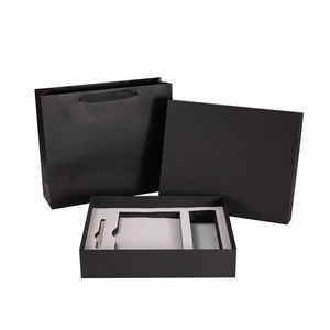 مجموعة هدايا فاخرة قابلة للتخصيص تتضمن دفتر ملاحظات A5 مع قلم وكوب حراري وفلاش USB للترويج التجاري في مجال التأمين والسيارات، مصنوعة من الجلد الصناعي بالجملة - Product Image 6