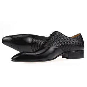 Zapatos de vestir para hombre hechos a medida con hebillas modernas, zapatos de cuero brogue casuales y formales hechos a mano. - Product Image 5