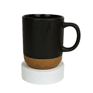 Venta al por mayor 14 Oz Base <span class=keywords><strong>de</strong></span> corcho gres mate <span class=keywords><strong>diseño</strong></span> personalizado Día <span class=keywords><strong>DE</strong></span> <span class=keywords><strong>LA</strong></span> <span class=keywords><strong>MADRE</strong></span> Día <span class=keywords><strong>de</strong></span> San Valentín Navidad Taza <span class=keywords><strong>de</strong></span> café <span class=keywords><strong>de</strong></span> cerámica con tapa <span class=keywords><strong>de</strong></span> PP - Product Image 3