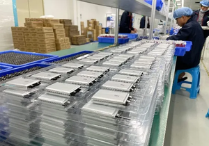 Batería de Iones de Litio 505068 de 1800 mAh y 3.7 V, Multicertificación CE KC PSE BIS, Polímero de Alta Capacidad, Más Vendida - Product Image 6