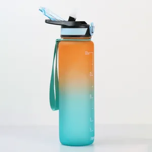 Plastica 32oz Tritan Sport Gym motivazionale Bpa Free Drink Water Bottle con Time Marker Straw Strainer Flip Top Cover