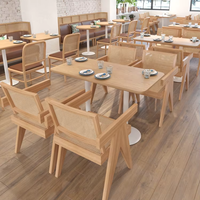 Ensemble canapé moderne minimaliste en bois massif avec chaise en rotin pour café de restauration rapide en bois naturel simple pour restaurant, loisirs ou centre commercial