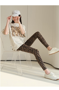 Nouveau Legging Léopard Léger et Tendance à Taille Haute, Respirant, en Maille, pour Femme, Idéal pour le Yoga et les Tenues Décontractées - Product Image 3