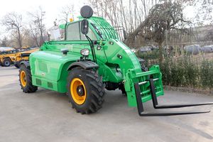 Manipulador de pluma telescópica de 18 metros y 4 toneladas Manitou 1840 Carretilla elevadora telescópica Precio Cargador telescópico CE y motor europeo 5 - Product Image 4