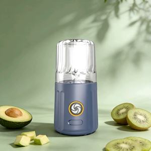 Mini Licuadora Eléctrica Recargable USB de 6 Cuchillas y 260 ml, Vaso Mezclador Portátil para Jugos de Frutas Diarios - Product Image 1