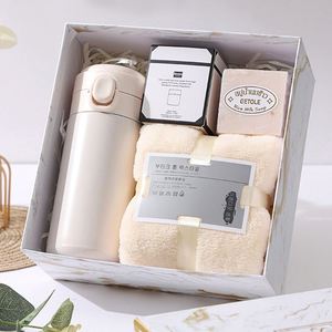 Set de Regalo de Bienvenida Personalizado, Recuerdo de Boda, Paraguas, Botella de Regalo para Invitados con Caja - Product Image 5