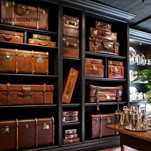 เฟอร์นิเจอร์ตกแต่งร้านกระเป๋าถือสมัยใหม่ ตู้โชว์กระเป๋า ตู้โชว์รองเท้า และตู้โชว์ติดผนัง - Product Image 3