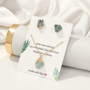 Juego de Collar con Colgante y Pendientes de Piedra Preciosa Natural Irregular Cuarzo en Bruto y Amatista para Mujer Regalo de Joyería - Product Image 3