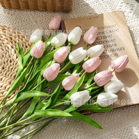 Bunga Tulip Sutra Grosir, Buket Bunga Artifisial, Dekorasi Pernikahan, Rangkaian Bunga Tulip Artifisial