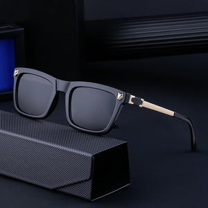 Lunettes de soleil carrées de luxe pour hommes, monture noire, protection UV400, en plastique et métal, pour la conduite, la pêche et les activités de plein air - Product Image 1