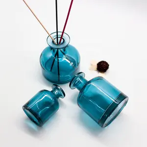 אריזת זכוכית מותאמת אישית בסיטונאי FENGJUN 150 מ""ל 250 מ""ל כחול שקוף עגול בקבוק מפזר קנים יוקרתי לאלורומתרפיה של שמן אתרי