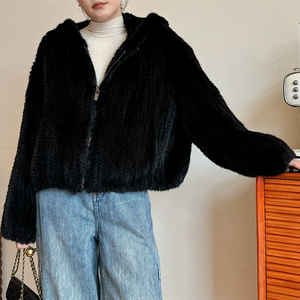 <span class=keywords><strong>Cappotto</strong></span> <span class=keywords><strong>di</strong></span> pelliccia in maglia <span class=keywords><strong>di</strong></span> <span class=keywords><strong>visone</strong></span> classico da donna <span class=keywords><strong>con</strong></span> <span class=keywords><strong>cappuccio</strong></span> alla moda Design classico Casual giacca invernale a breve lunghezza - Product Image 3