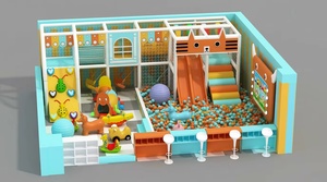 Equipo de juego suave personalizado para interiores: Toboganes dobles naranja con diseño de cara de gato, piscina de bolas, pantalla de monstruo y pared de escalada. |   FEC para Niños - Product Image 1