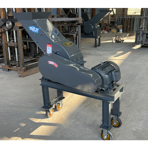Petite machine de concassage à marteaux mobile, concasseur à marteaux diesel, concassage de roche, acier au manganèse utilisé dans l'exploitation minière - Product Image 1