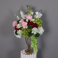 Centre de table de mariage moderne en soie artificielle de luxe, arrangement d'hortensias et de roses pour la décoration d'événements et de réceptions