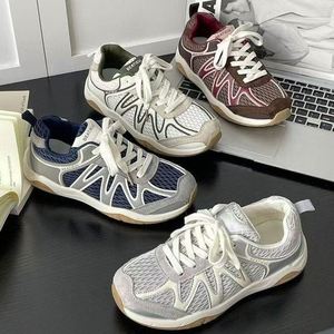 Zapatillas Deportivas Transpirables con Suela Gruesa, Estilo Retro y Dad Shoes, Calzado Deportivo Cómodo para Otoño - Product Image 4