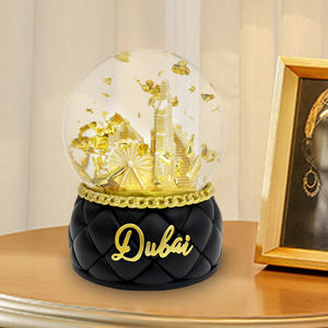 Турист на заказ Дубай Золотое здание снежный шар сувенир снежный шар города со зданием - Product Image 6